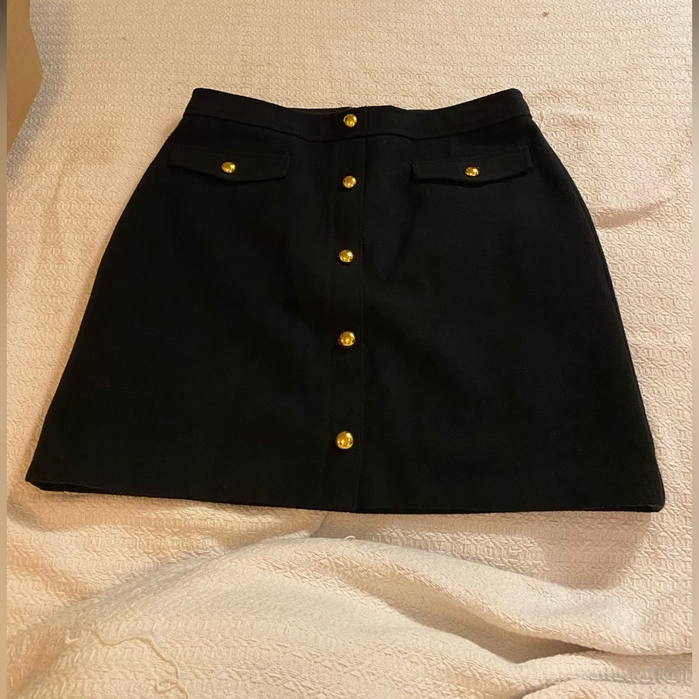 LOFT black skirt. Worn once. Size 8